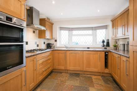 Stratfield Road, Borehamwood, Image 10
