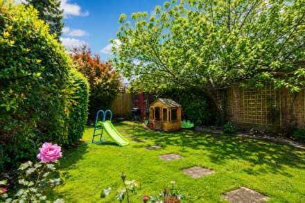 Stratfield Road, Borehamwood, Image 2
