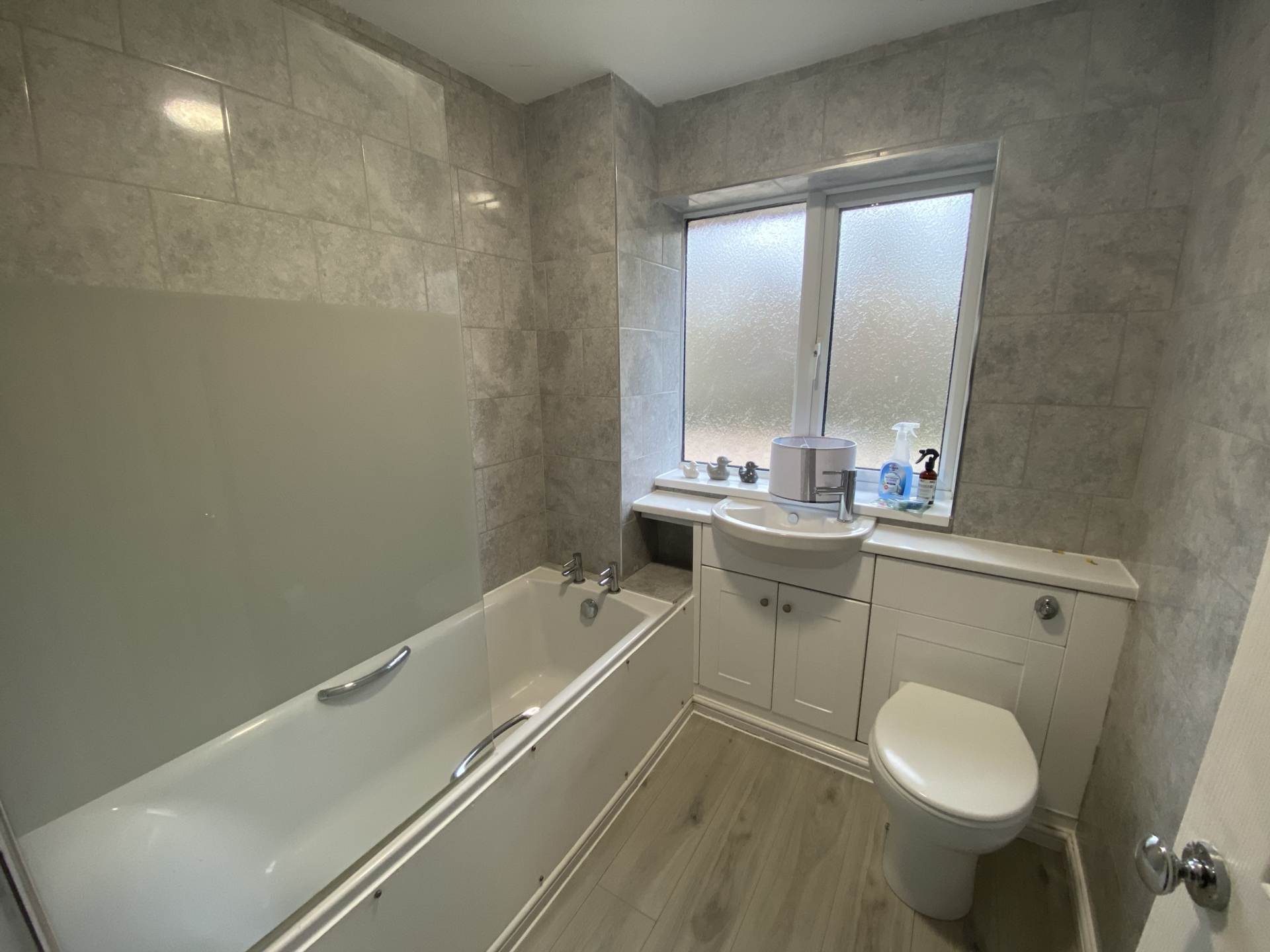 Bray Close, Borehamwood, Image 10