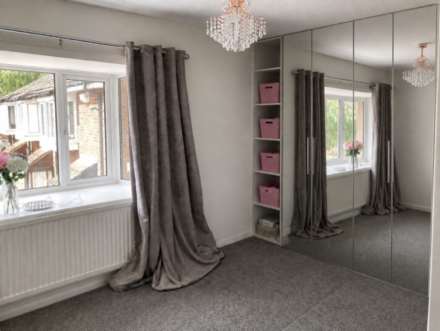 Bray Close, Borehamwood, Image 15
