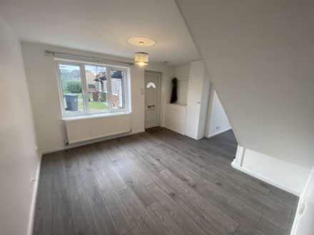 Bray Close, Borehamwood, Image 5