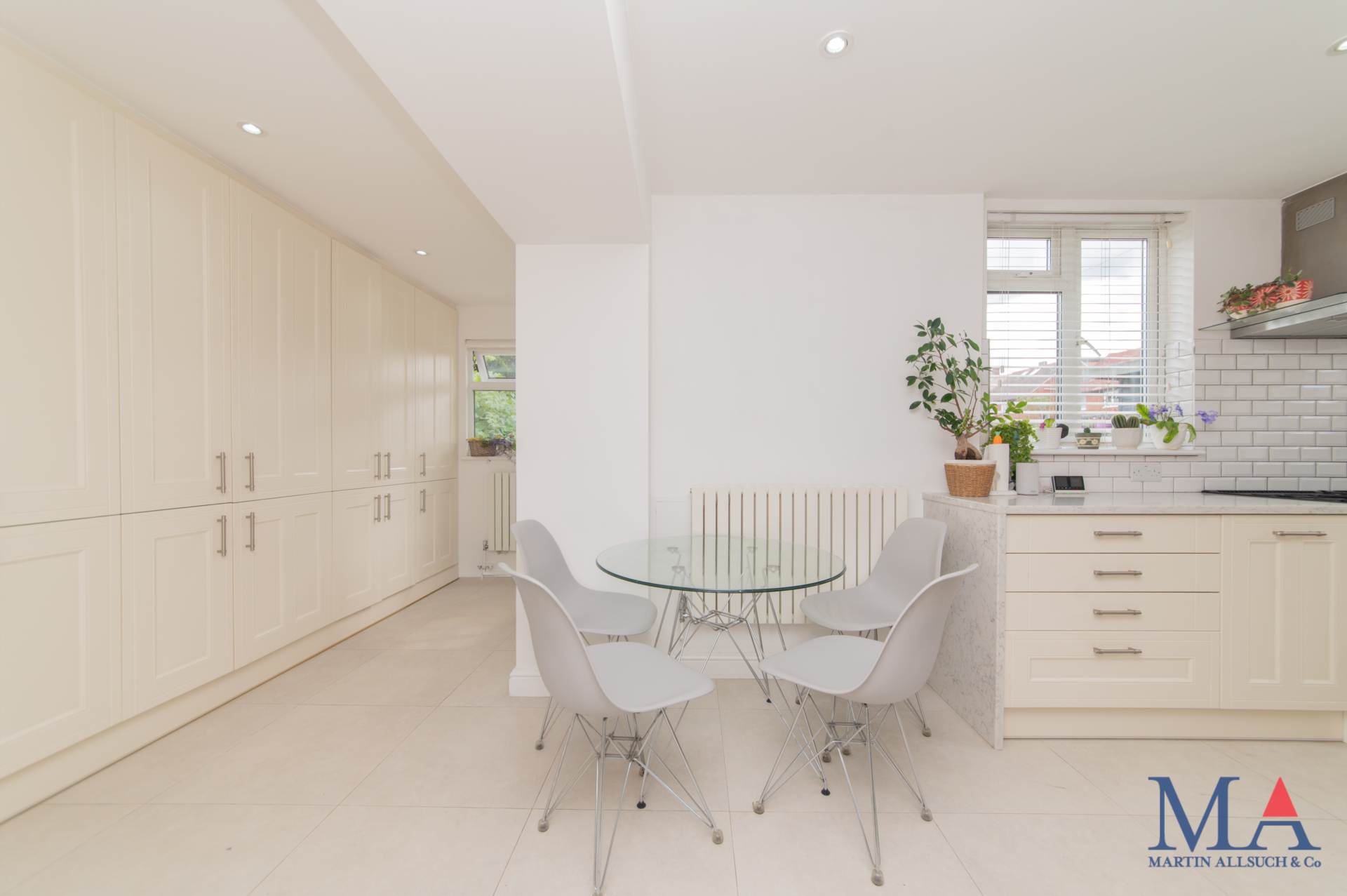 Haggerston Road, Borehamwood, Image 12