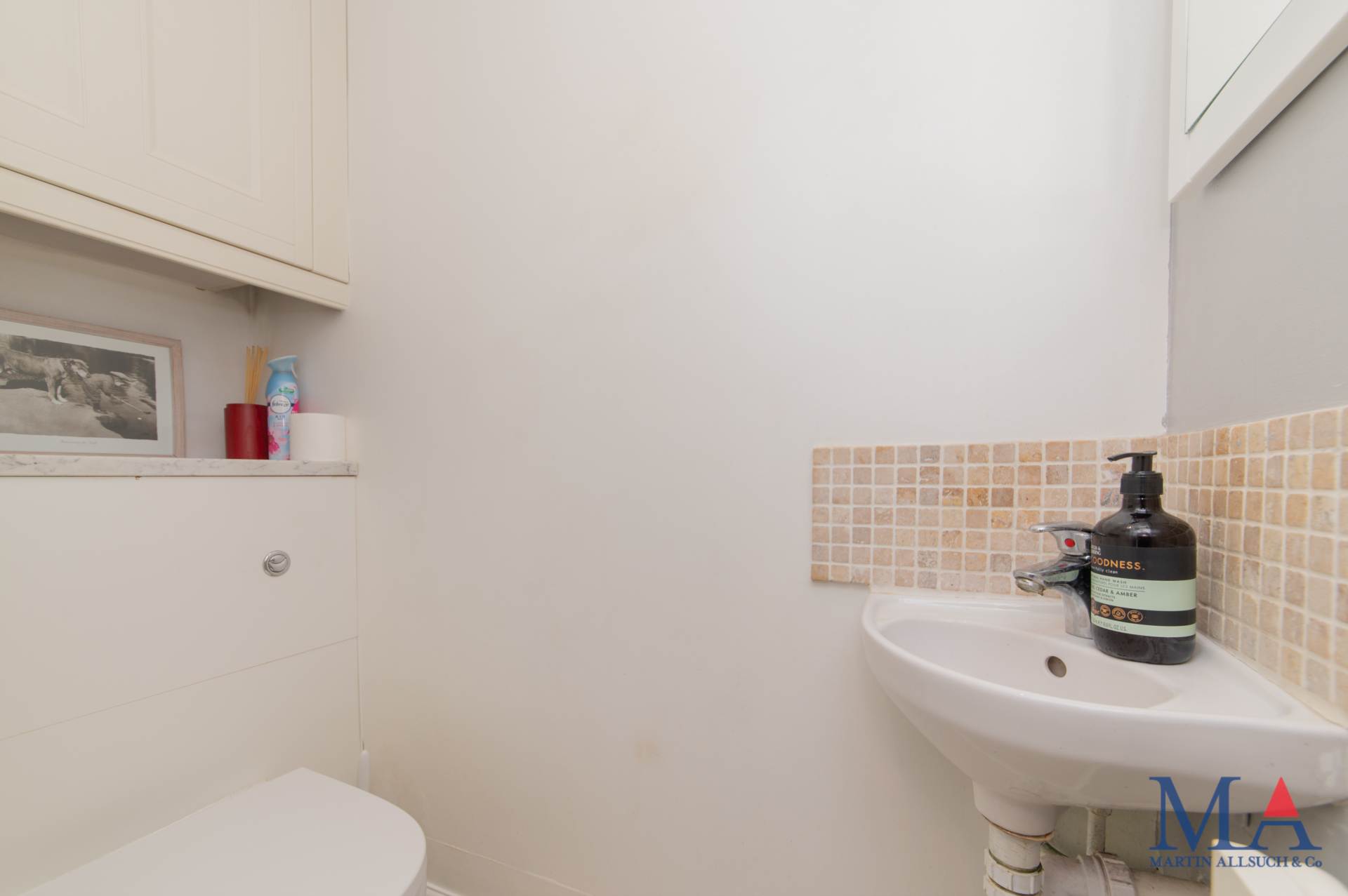 Haggerston Road, Borehamwood, Image 18