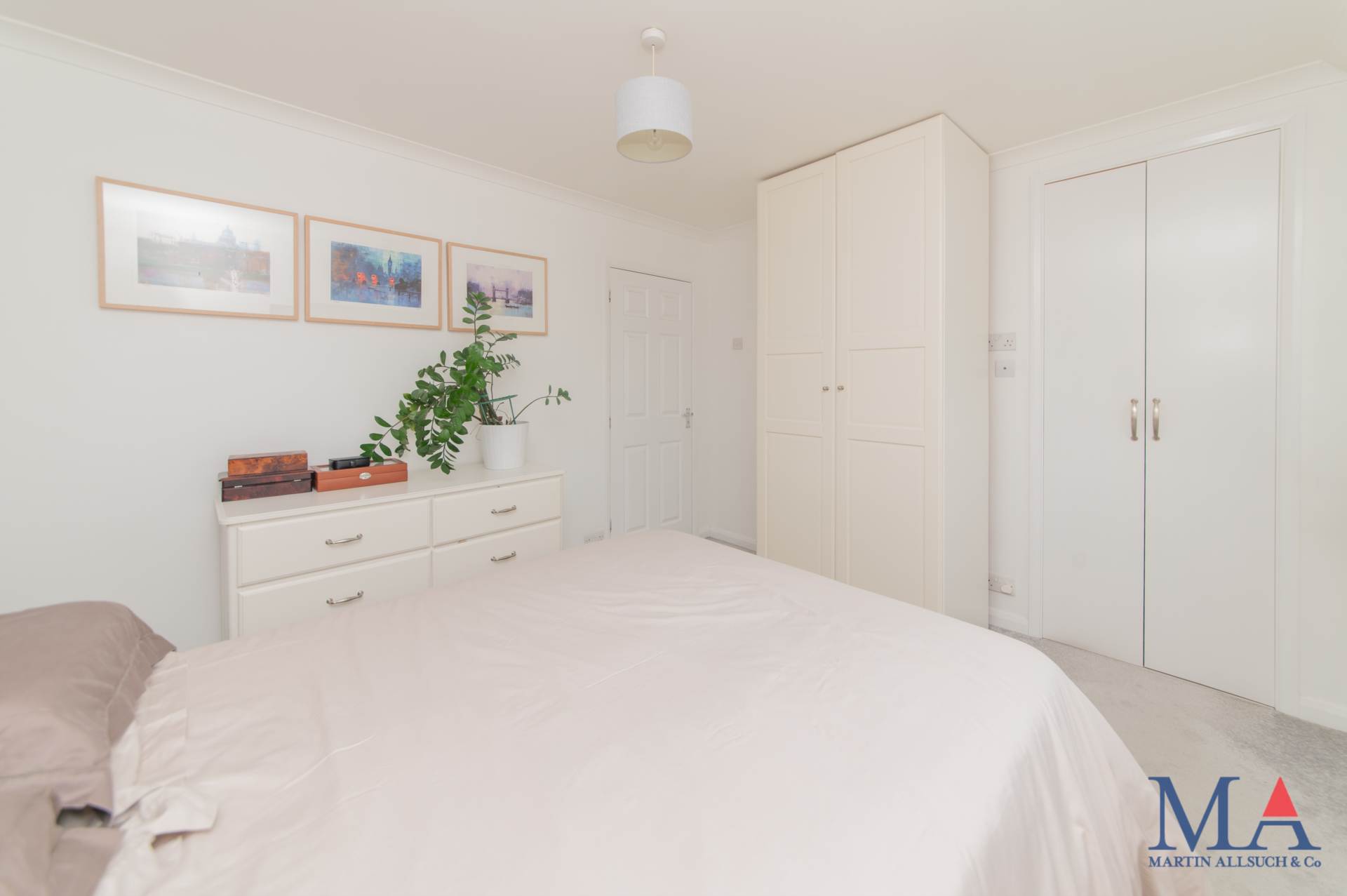 Haggerston Road, Borehamwood, Image 20