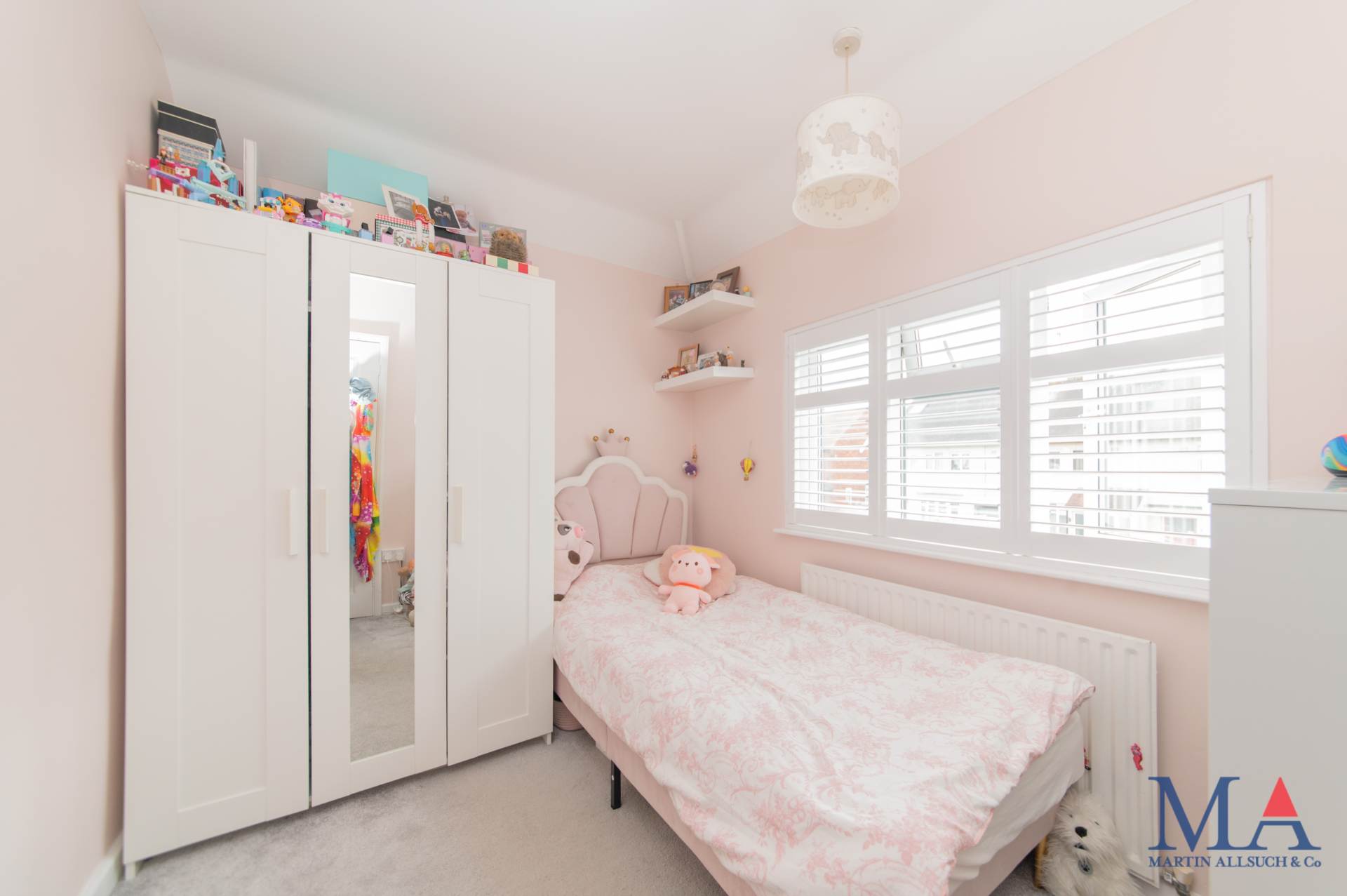Haggerston Road, Borehamwood, Image 26