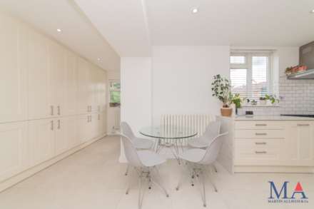 Haggerston Road, Borehamwood, Image 12