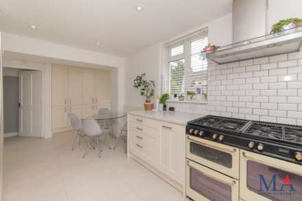 Haggerston Road, Borehamwood, Image 16