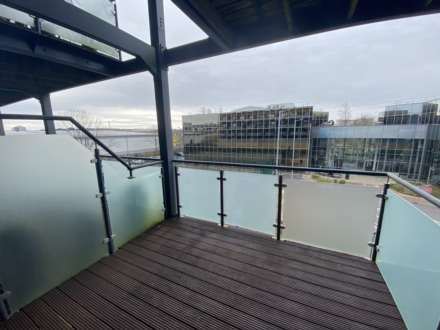 Studio Way, Borehamwood, Image 10