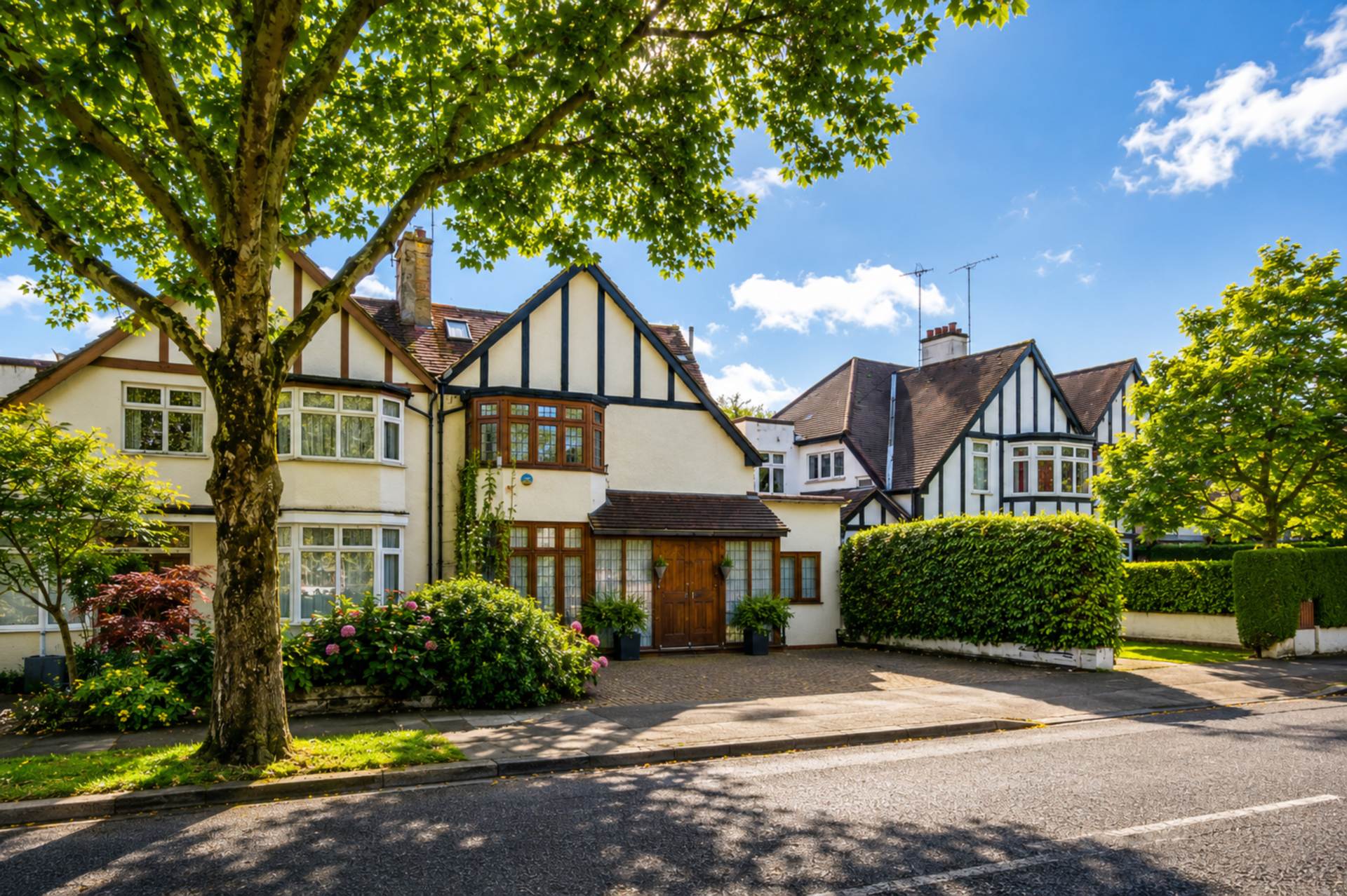 Dunstan Road, Golders Green, Image 1