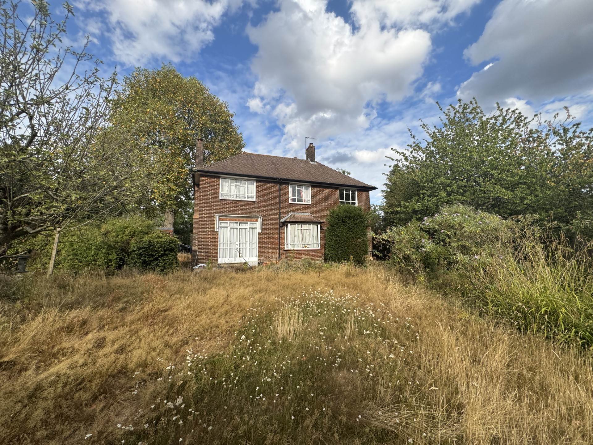 Well End Road, Borehamwood, Image 13