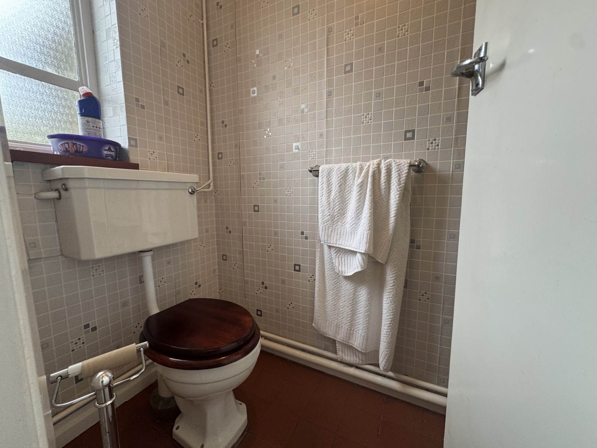 Well End Road, Borehamwood, Image 15