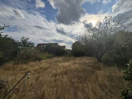 Well End Road, Borehamwood, Image 14