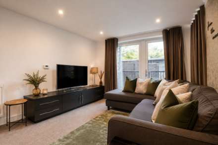 Owen Court, Elstree, Image 1
