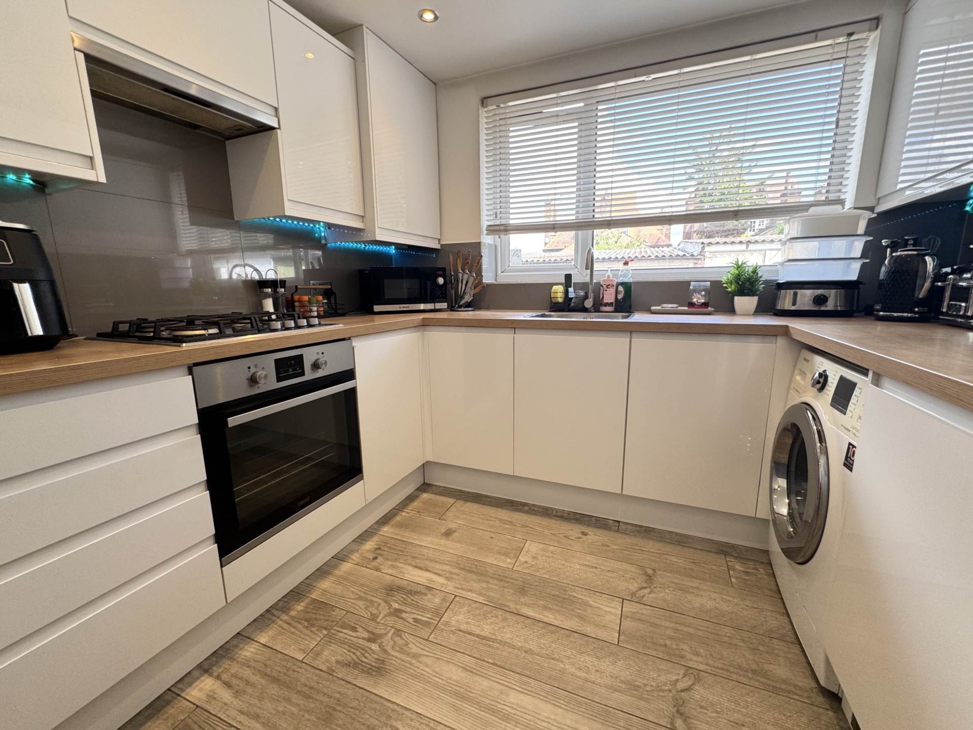 West View Court, Elstree, Image 5