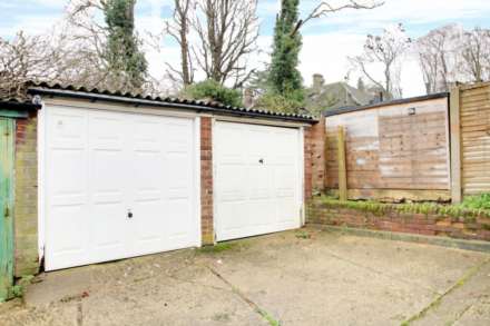 West View Court, Elstree, Image 16