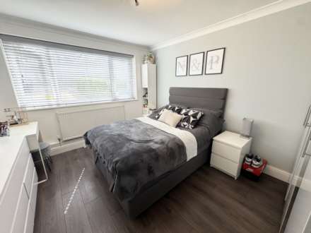 West View Court, Elstree, Image 9