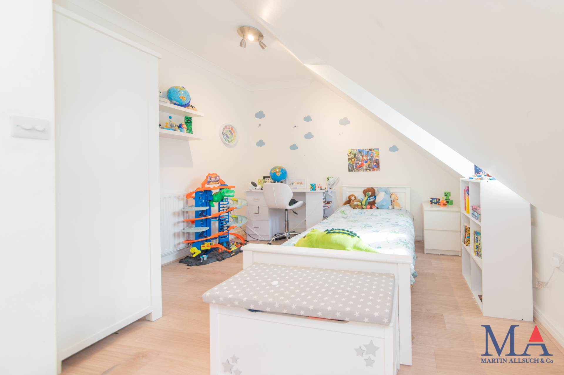 Highbridge Close, Radlett, Image 25