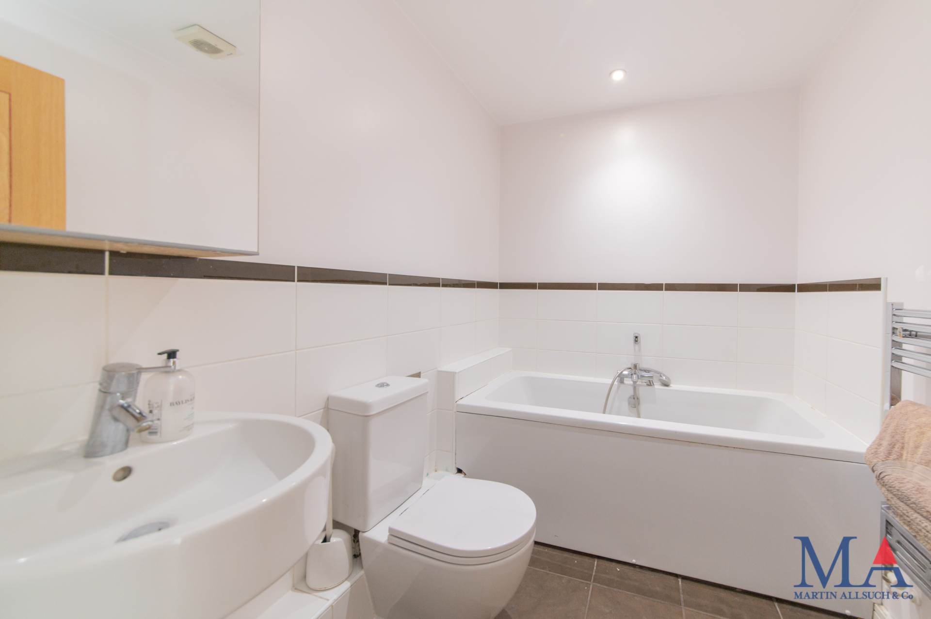 Highbridge Close, Radlett, Image 28