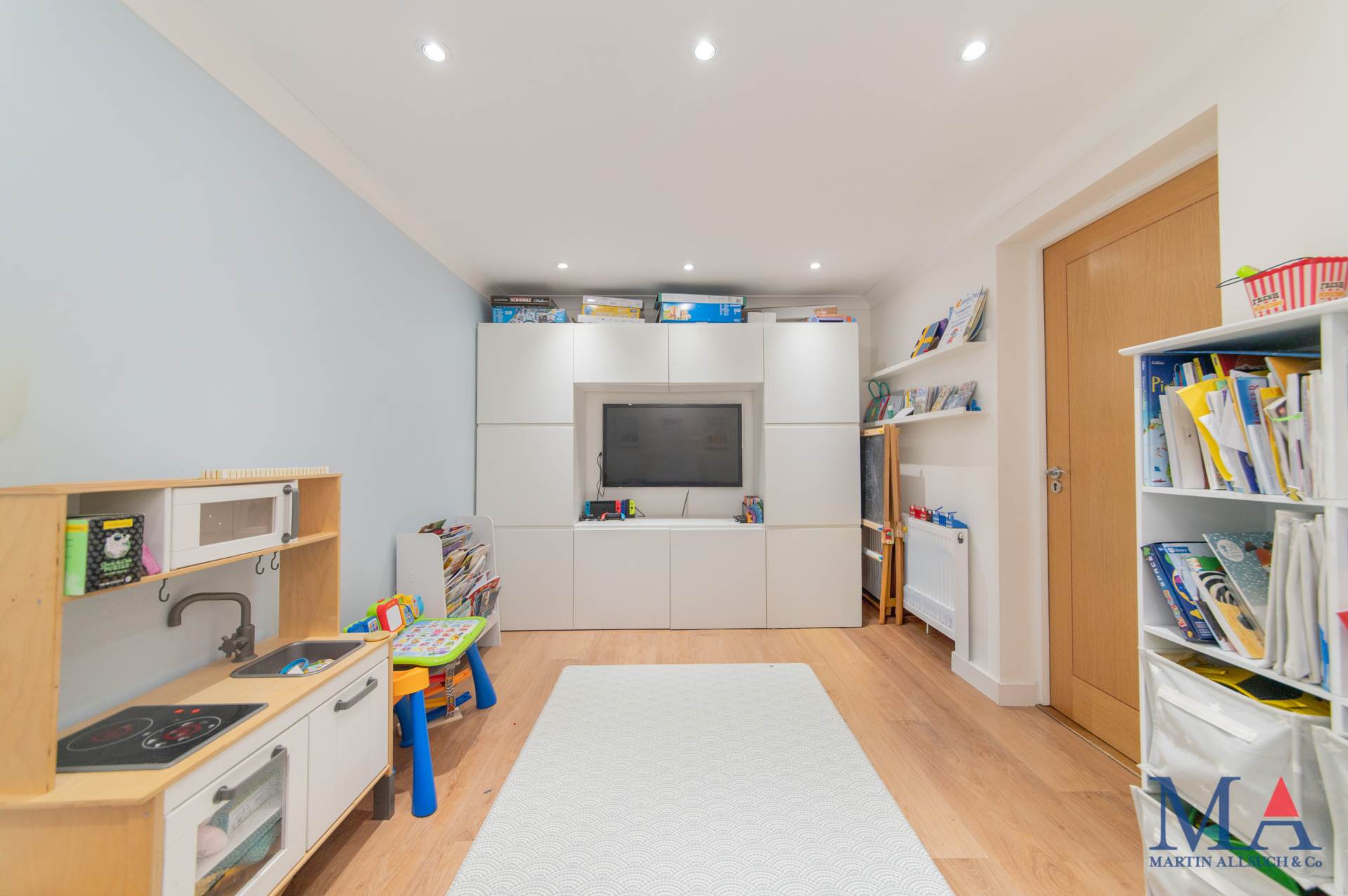 Highbridge Close, Radlett, Image 5
