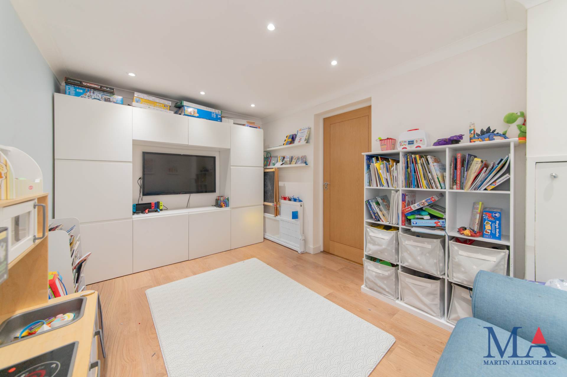 Highbridge Close, Radlett, Image 6
