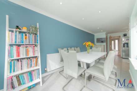 Highbridge Close, Radlett, Image 16