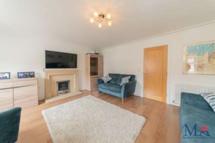 Highbridge Close, Radlett, Image 3