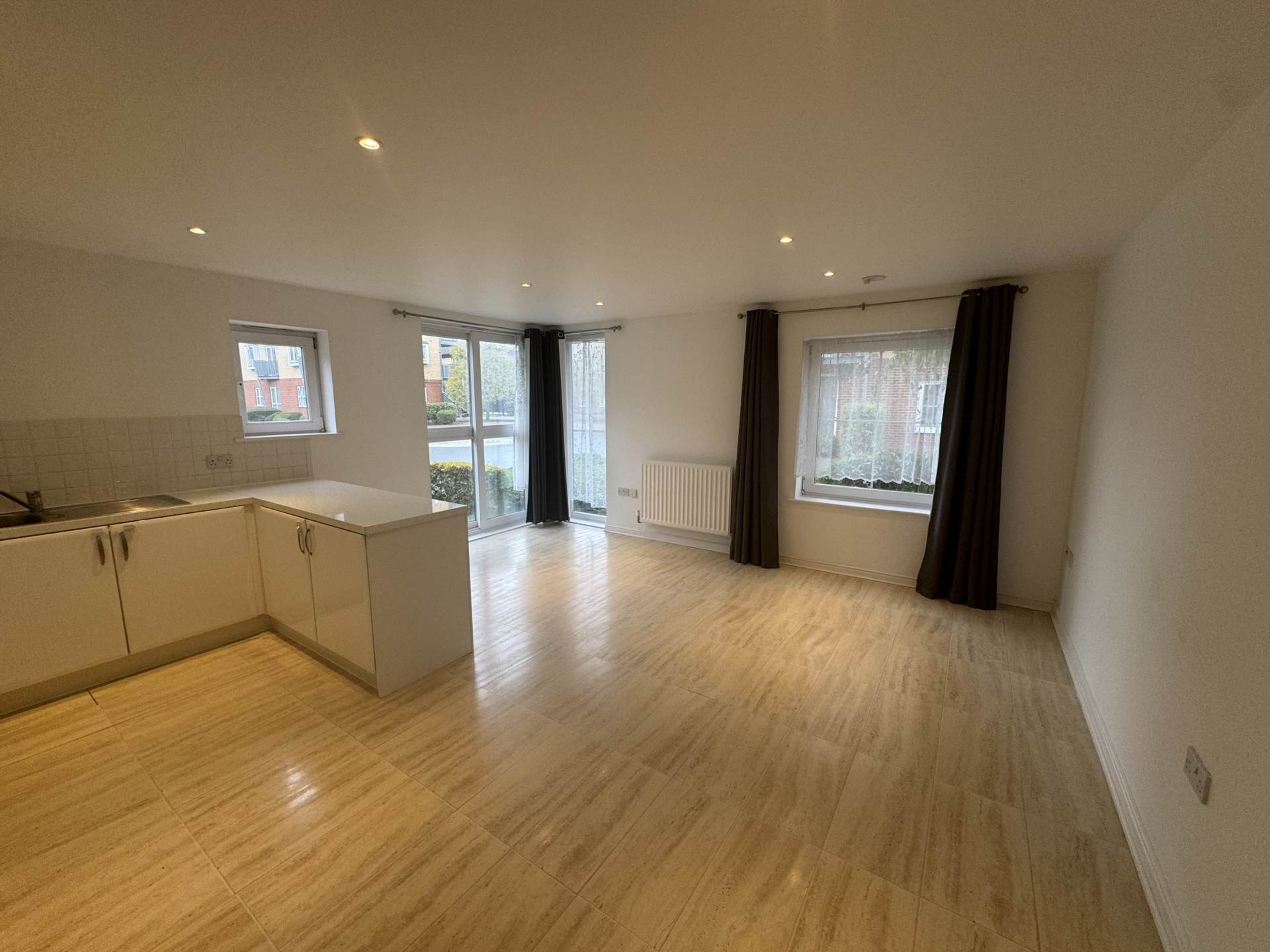 Whitehall Close, Borehamwood, Image 4