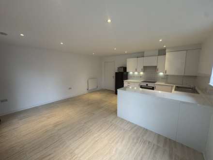 Whitehall Close, Borehamwood, Image 3