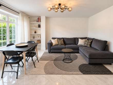 Thornbury Gardens, Borehamwood, Image 2