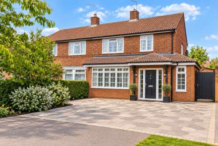 Thornbury Gardens, Borehamwood, Image 3