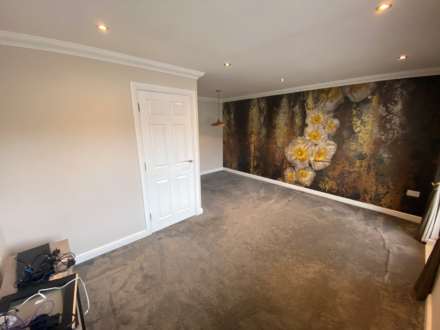 Coleridge Way, Borehamwood, Image 6