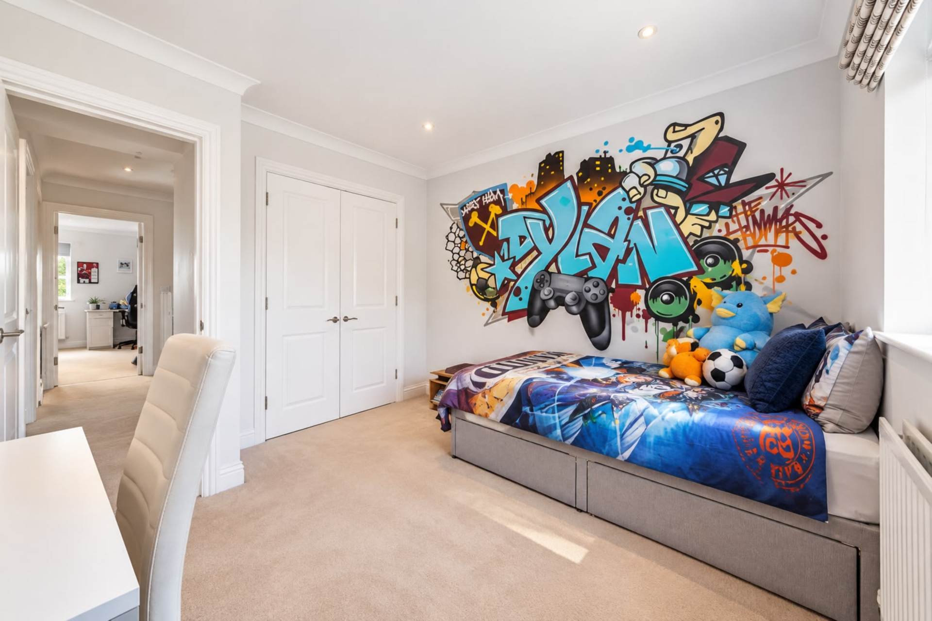 Hampton Close, Borehamwood, Image 3