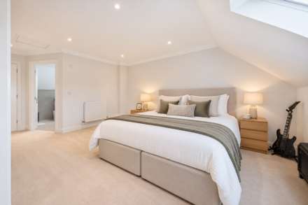 Hampton Close, Borehamwood