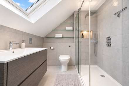 Hampton Close, Borehamwood, Image 4