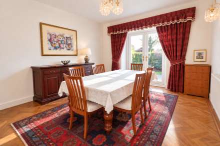 Highview Avenue, Edgware, Image 3