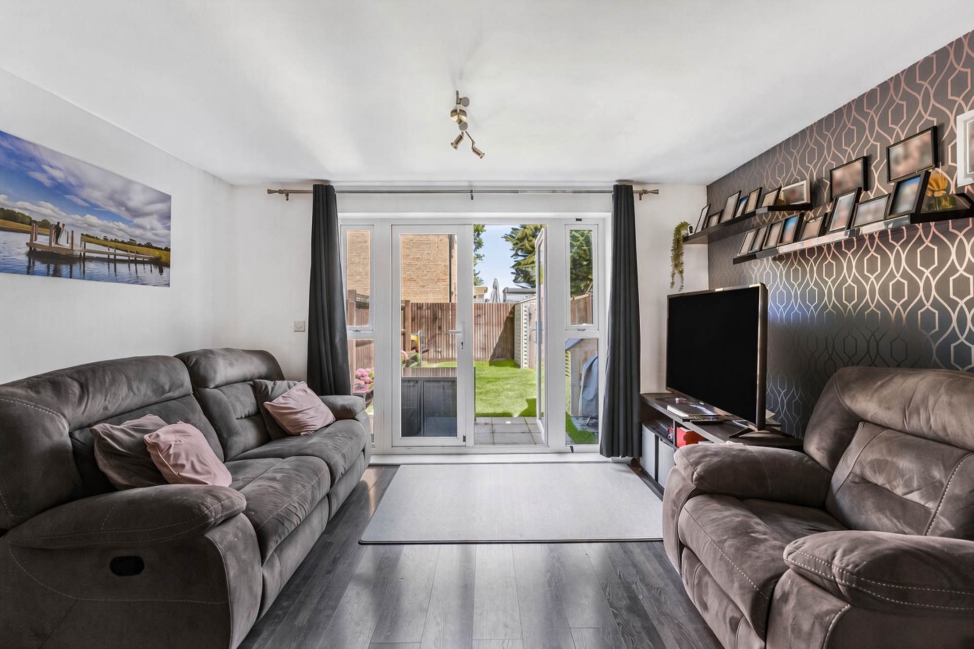 Peregrine Way, Hatfield, Image 2