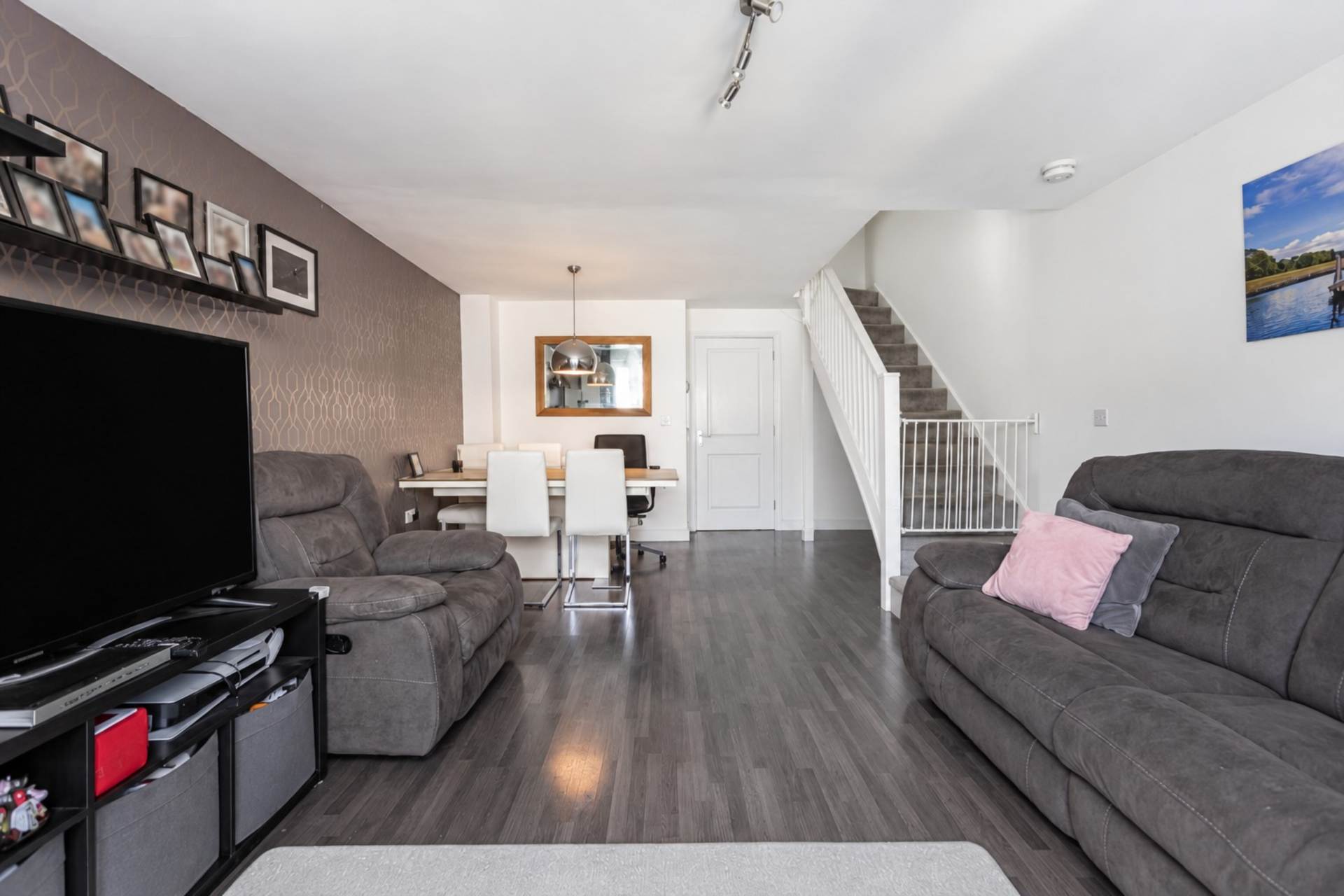 Peregrine Way, Hatfield, Image 3