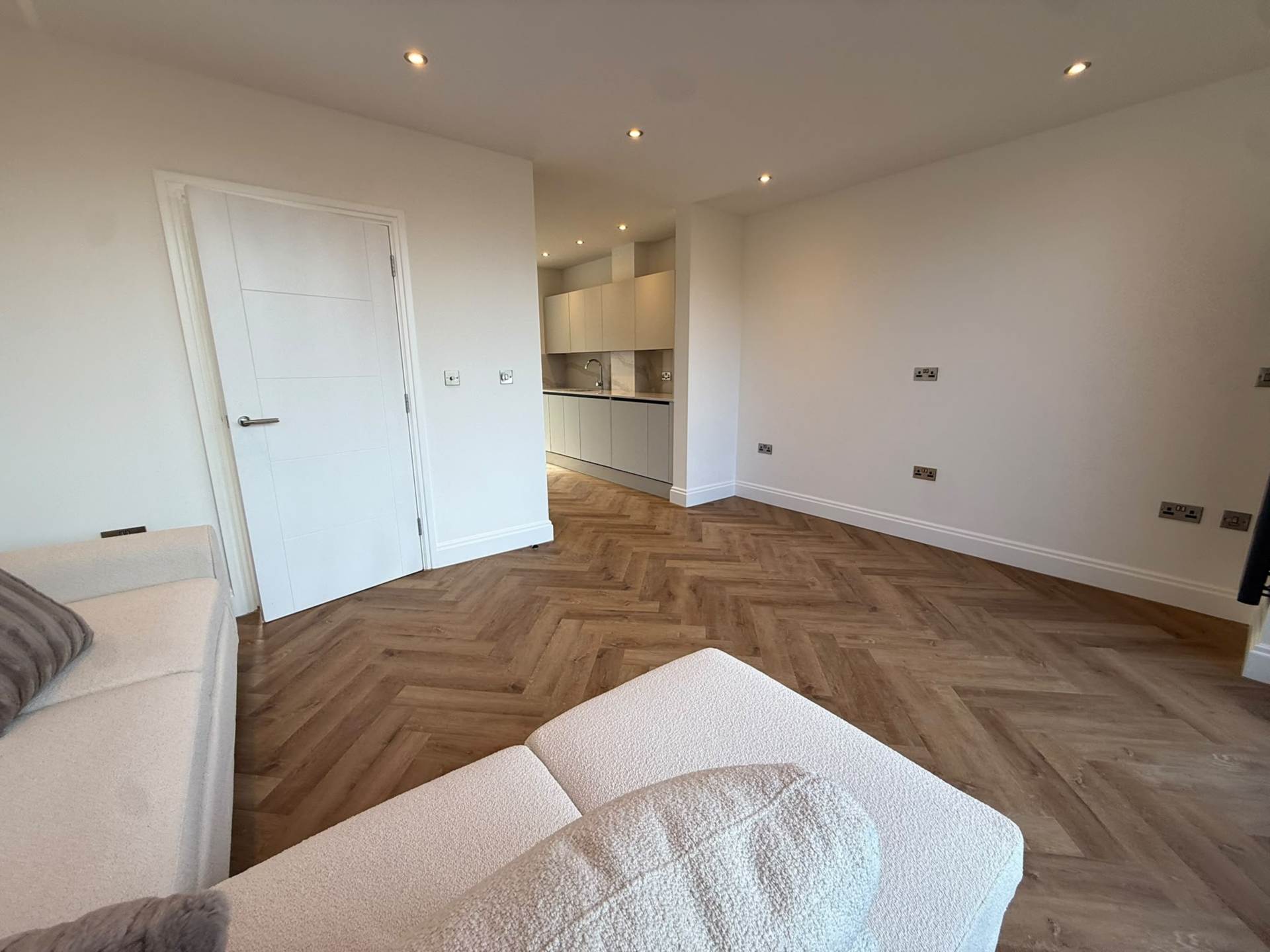 Plot 5 Aycliffe Road, Borehamwood, Image 9