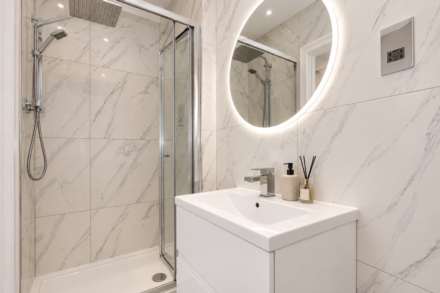 Chaucer Grove, Borehamwood, Image 10