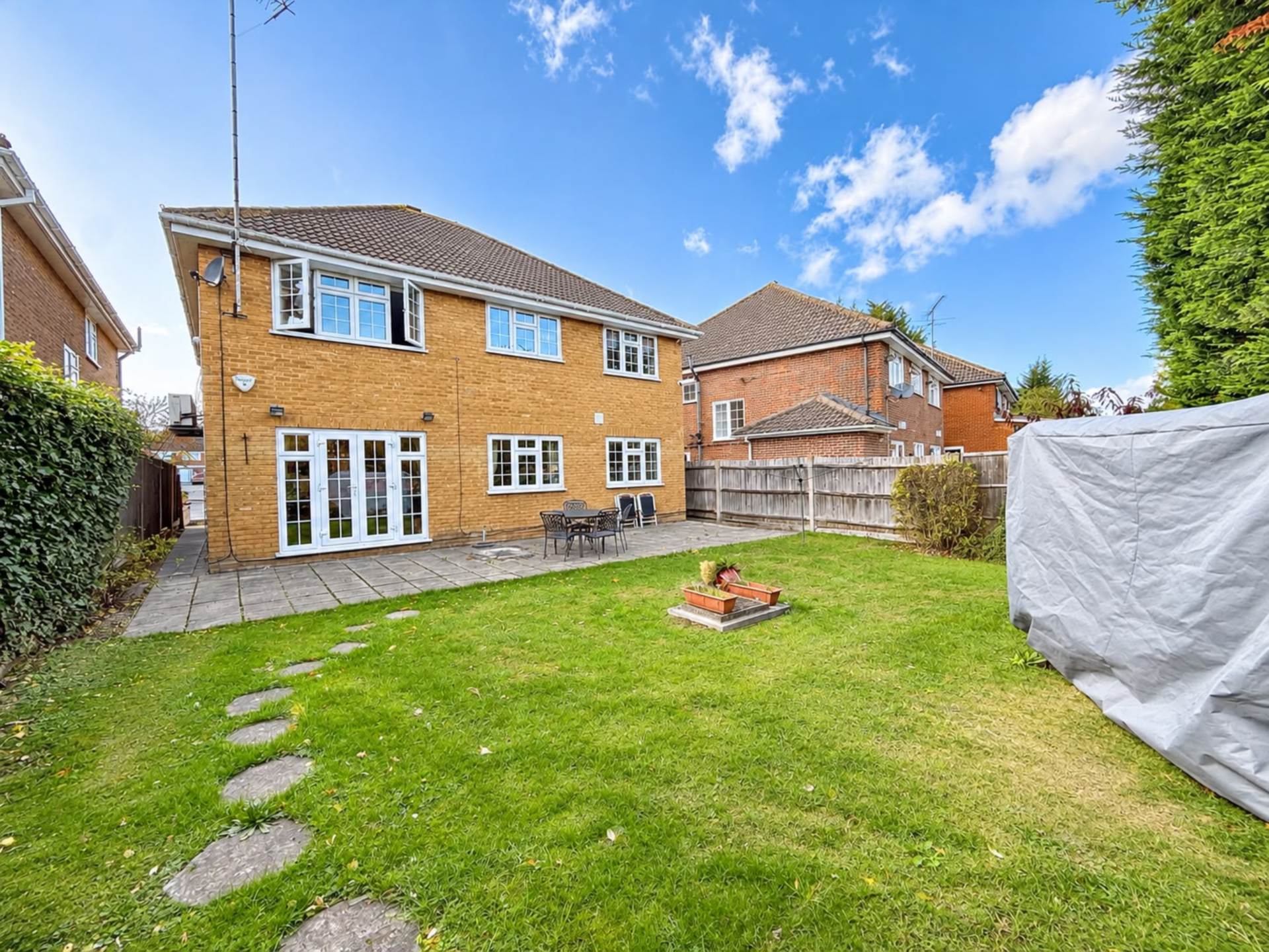 Sheraton Close, Elstree, Image 19