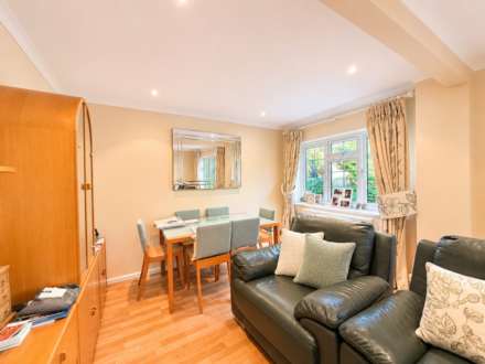 Sheraton Close, Elstree, Image 4
