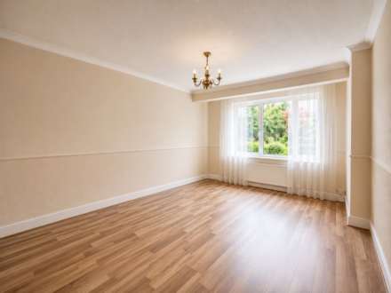 Stapleton Road, Borehamwood, Image 3