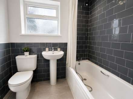 Stapleton Road, Borehamwood, Image 4