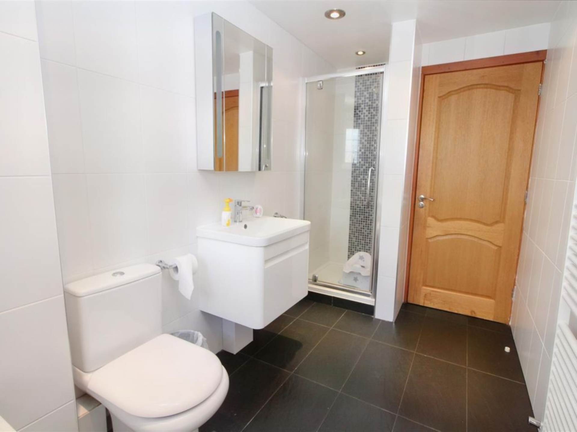 Grange Road, Borehamwood, Image 13
