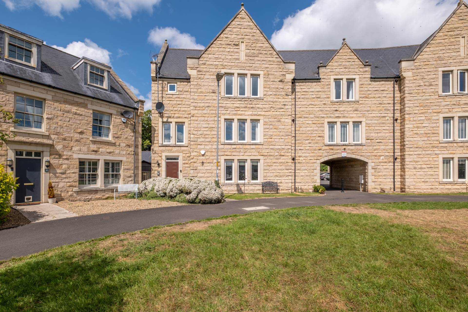 Hallgarth Close, Corbridge, Image 1