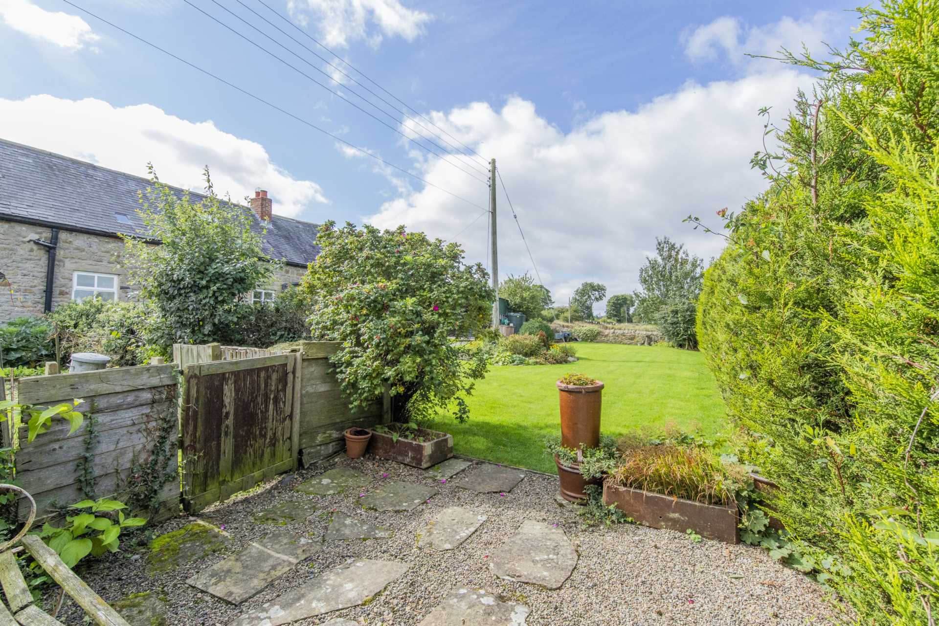 Military Road, East Wallhouses, Image 16