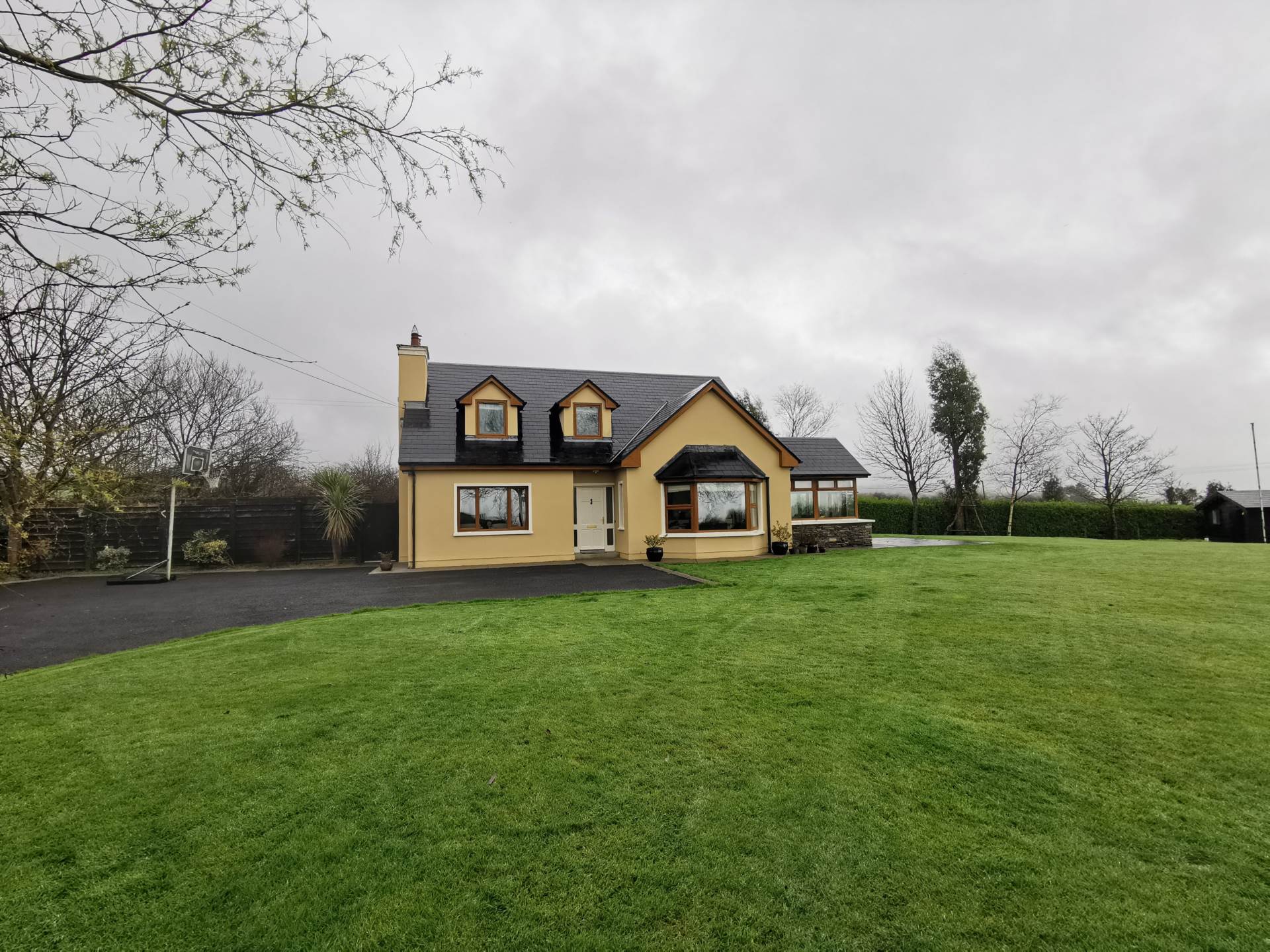 Clogher, Ballymacelligott, Tralee, Co. Kerry V92 XR99, V92 XR99 Clogher, Ballymacelligott, Tralee, Co. Kerry V92 XR99, V92 XR99