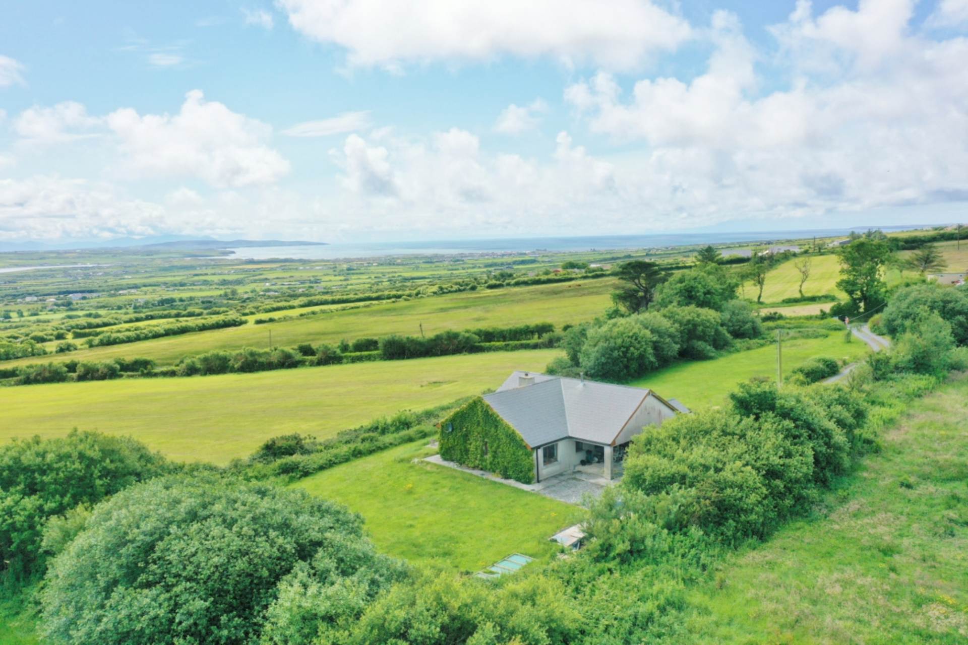 Lahesrough, Ballybunion, Listowel, Co. Kerry V31 A720 Lahesrough, Ballybunion, Listowel, Co. Kerry V31 A720