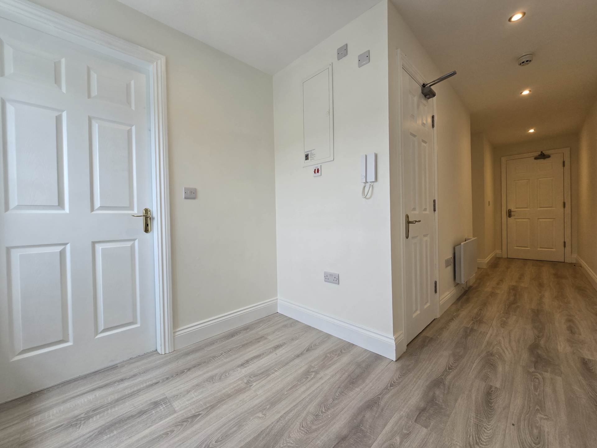 Apartment 1 – 38 Main Street, Castleisland, Co. Kerry Apartment 1 – 38 Main Street, Castleisland, Co. Kerry