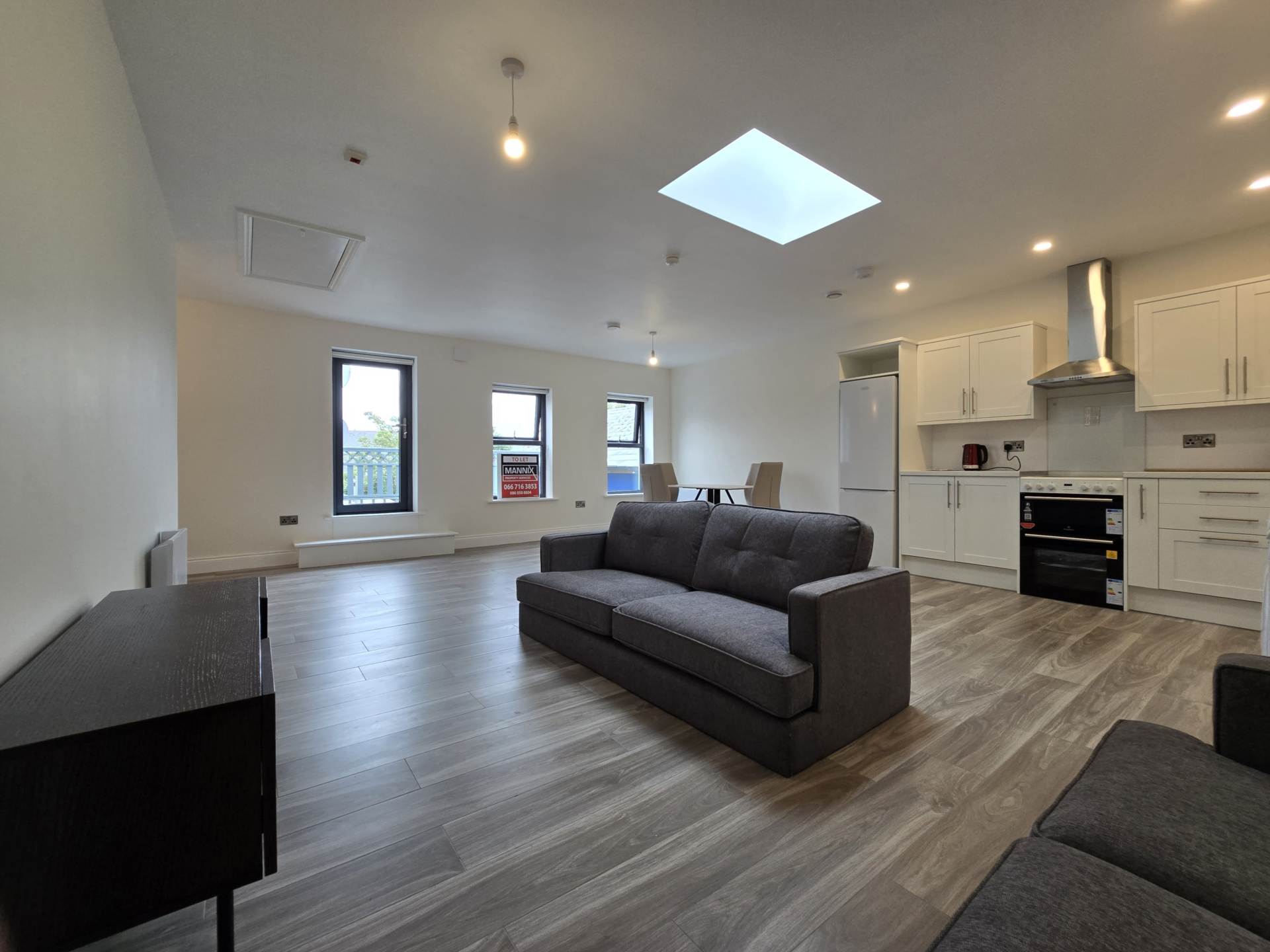 Apartment 2 – 38 Main Street, Castleisland, Co. Kerry Apartment 2 – 38 Main Street, Castleisland, Co. Kerry